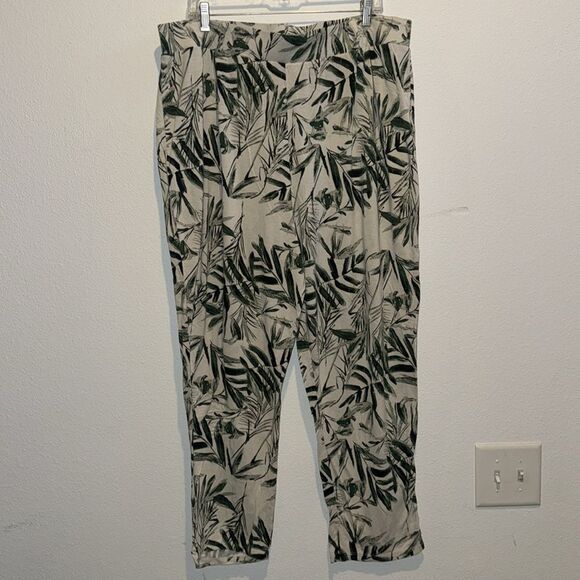 ASOS Curve Peg Tapered Leg Pants in Tropical Palm Print - Picture 3 of 8